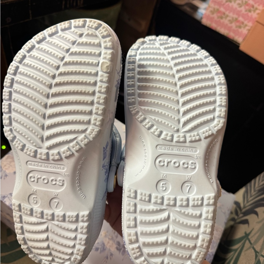 CROCS love shack fancy Light Blue Floral Women's Clog Mules with Bow Accents 7 - Picture 3 of 6